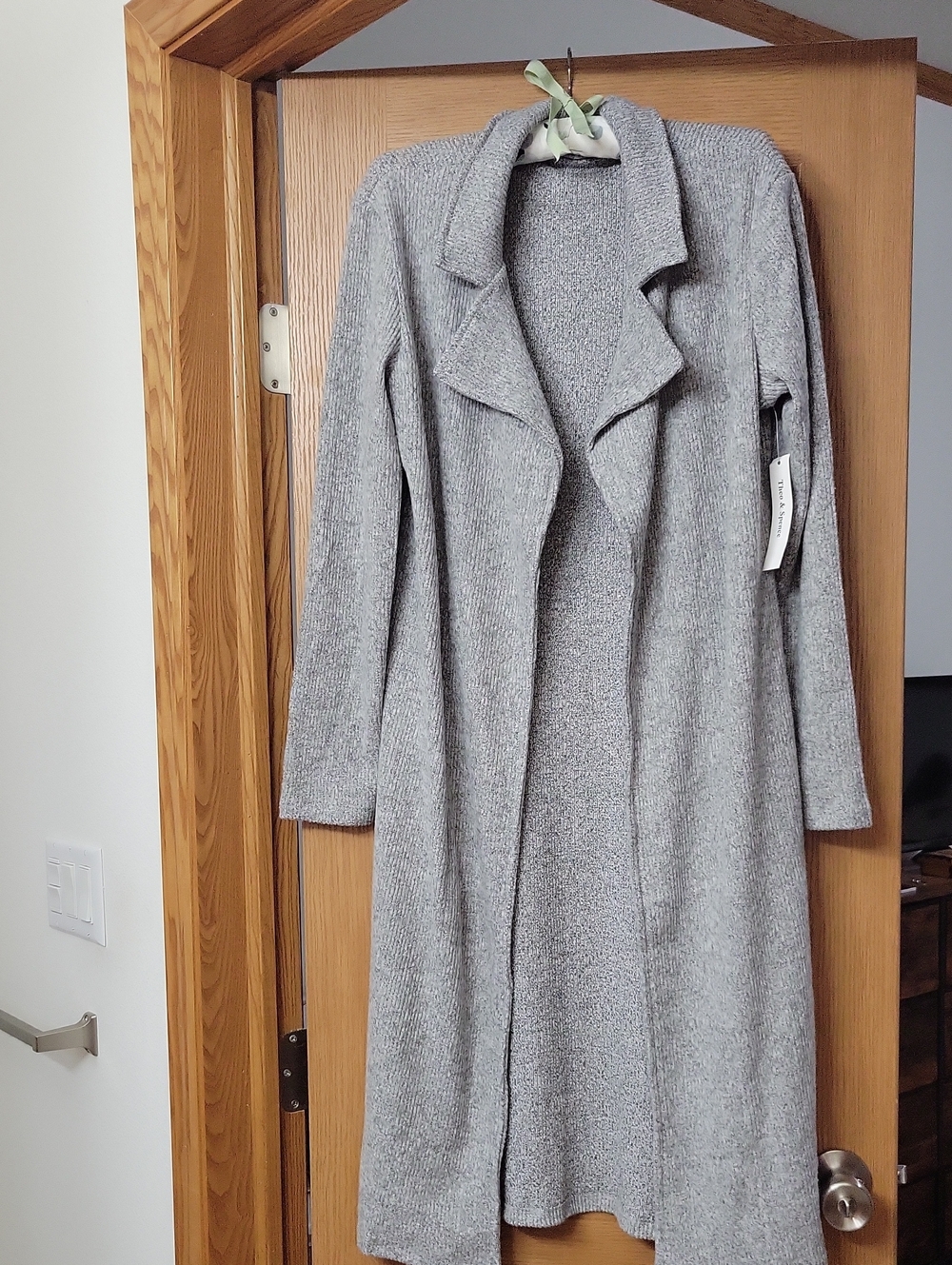 NWT -- Theo & Spence Light Gray Long Knit Duster Cardigan